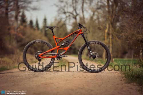YT Industries Capra 27 CF Pro fiche technique et avis